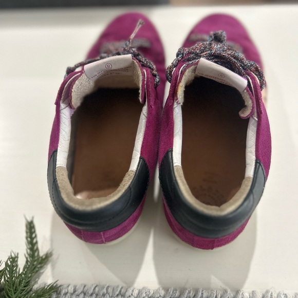 Golden Goose Sneakers - Picture 5 of 8